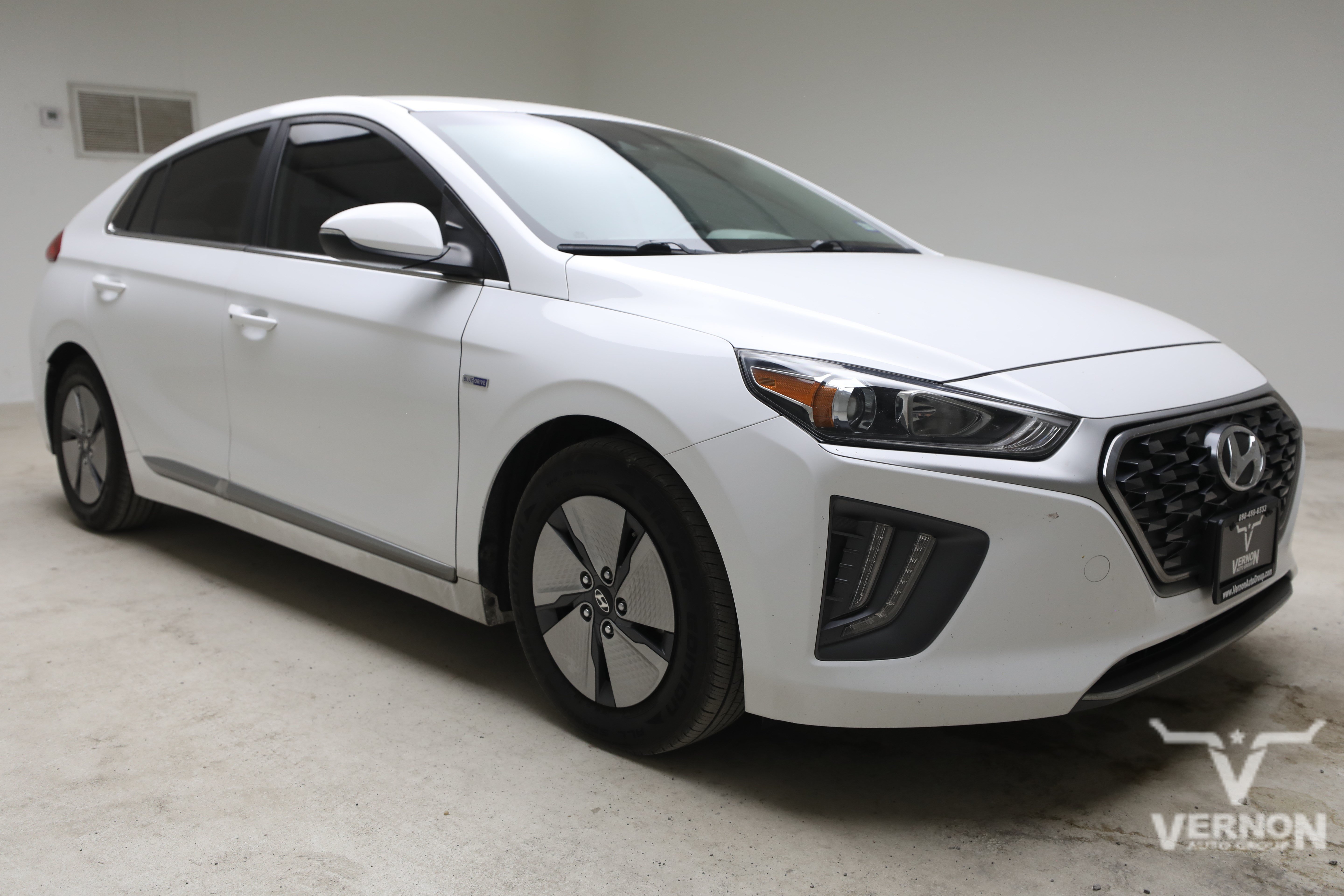 Used 2020 Hyundai Ioniq SE FWD image 6