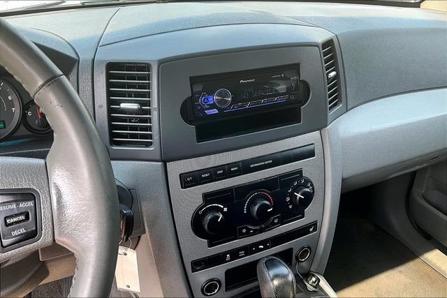Used 2005 Jeep Grand Cherokee Laredo AWD/4WD image 21