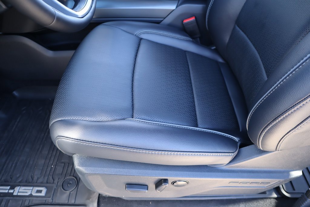 New 2025 Ford F150 Lariat w/ Equipment Group 501A Mid image 13