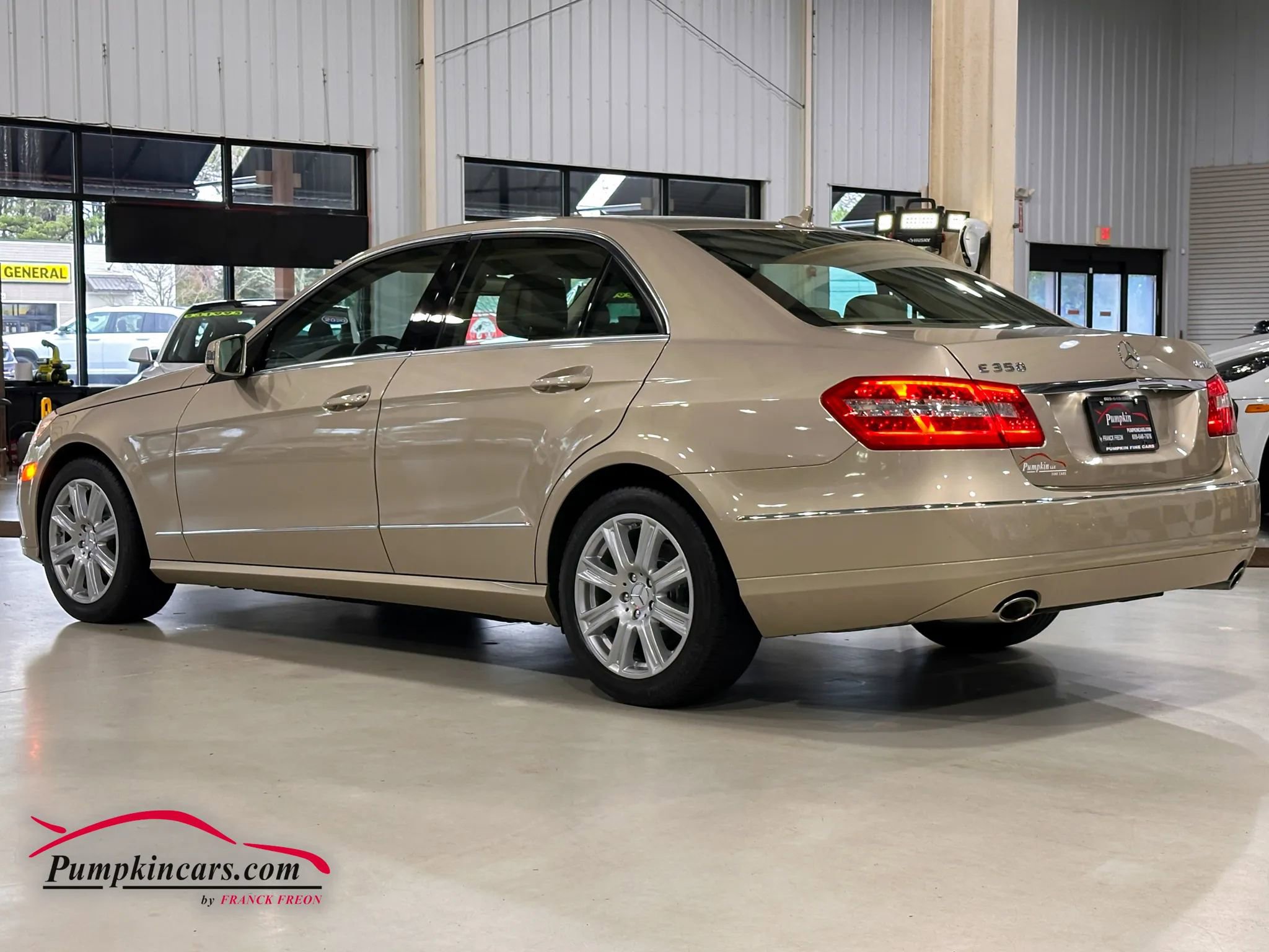 Used 2013 Mercedes-Benz E 350 Luxury w/ Premium 1 Pkg image 4