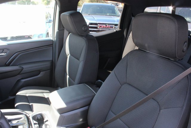 New 2026 GMC Canyon Elevation w/ Convenience Package image 2