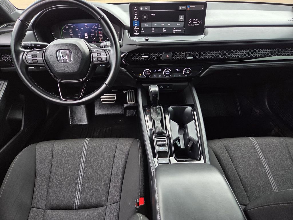 Used 2023 Honda Accord Sport image 9
