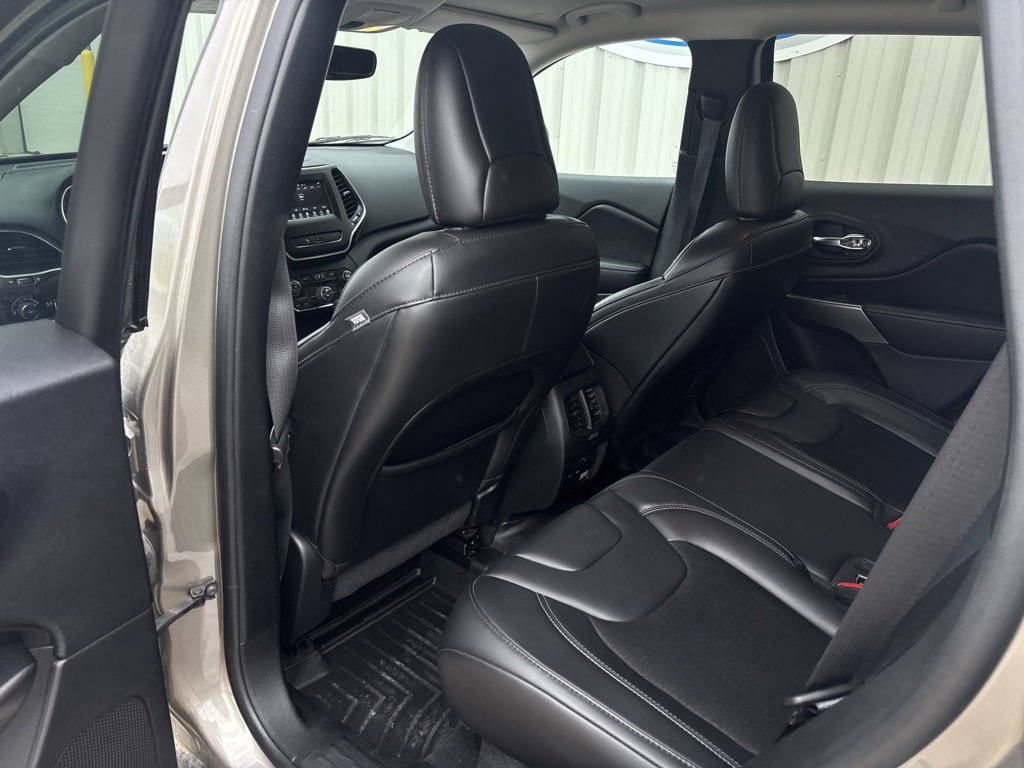 Used 2020 Jeep Cherokee Latitude Plus w/ Cold Weather Group image 26