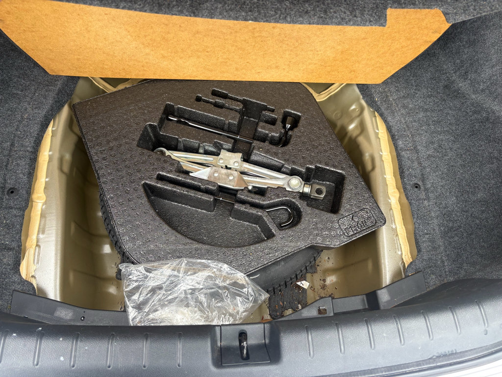 Used 2015 Honda Accord LX image 26