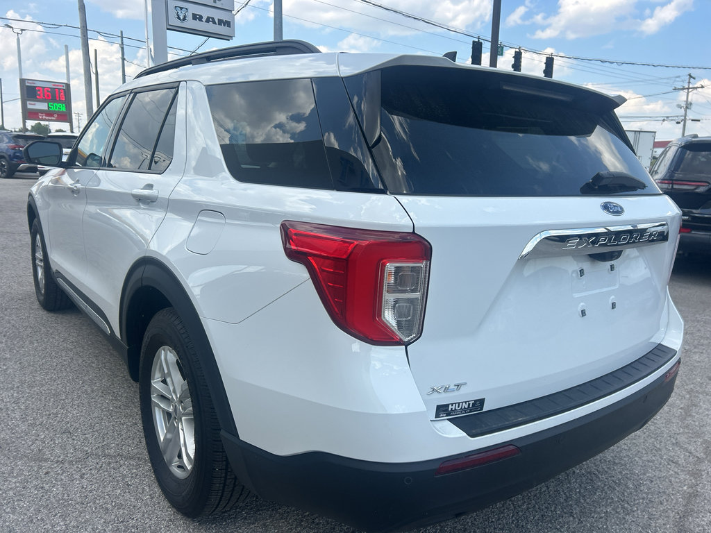 Used 2023 Ford Explorer XLT RWD image 7