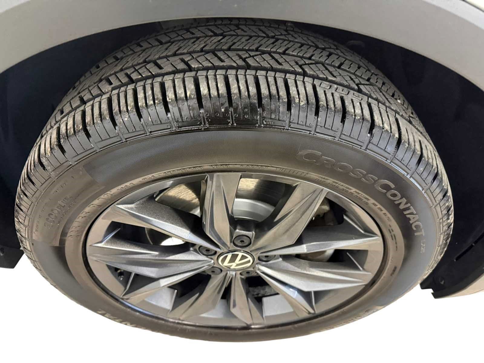 Certified 2023 Volkswagen Tiguan SE FWD image 12