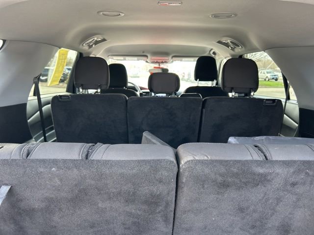 Used 2023 Ford Explorer XLT AWD/4WD image 13