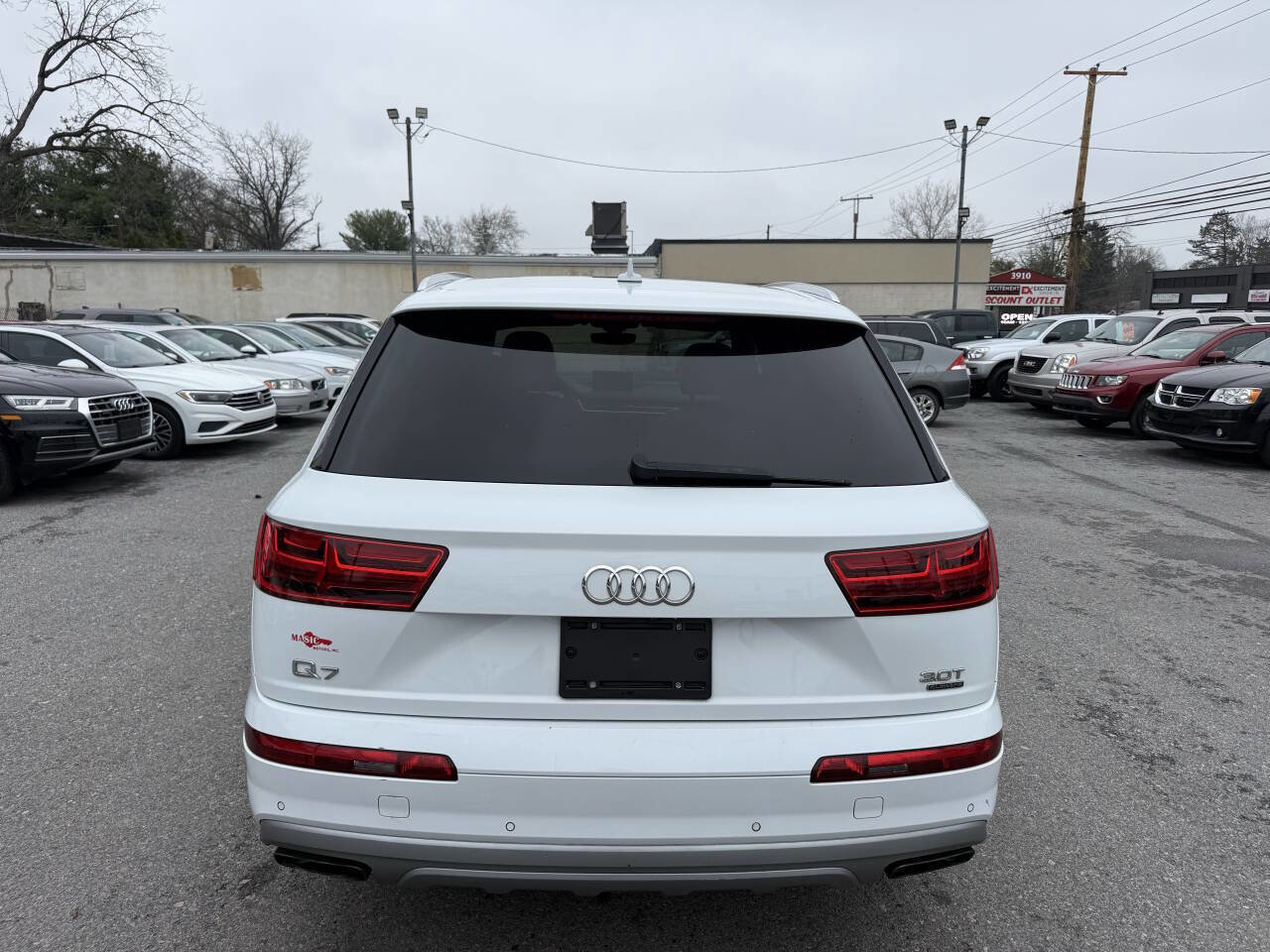 Used 2017 Audi Q7 3.0T Prestige image 4