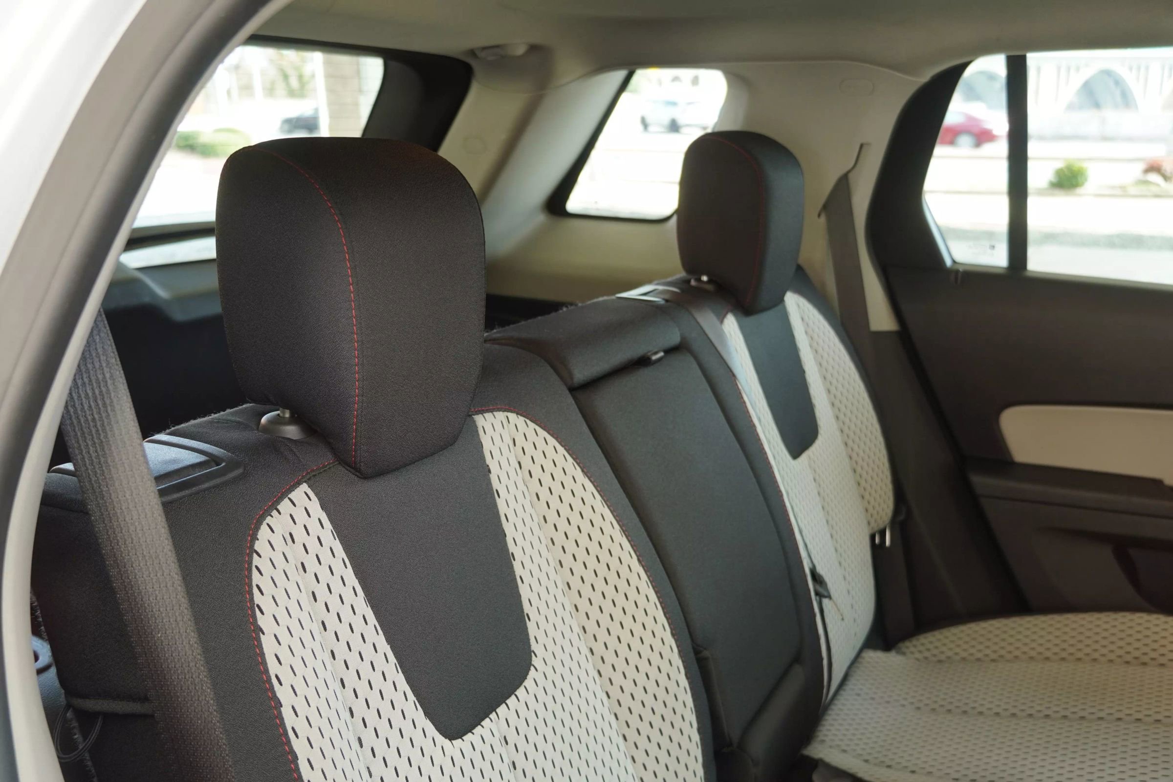 Used 2015 GMC Terrain SLE image 29