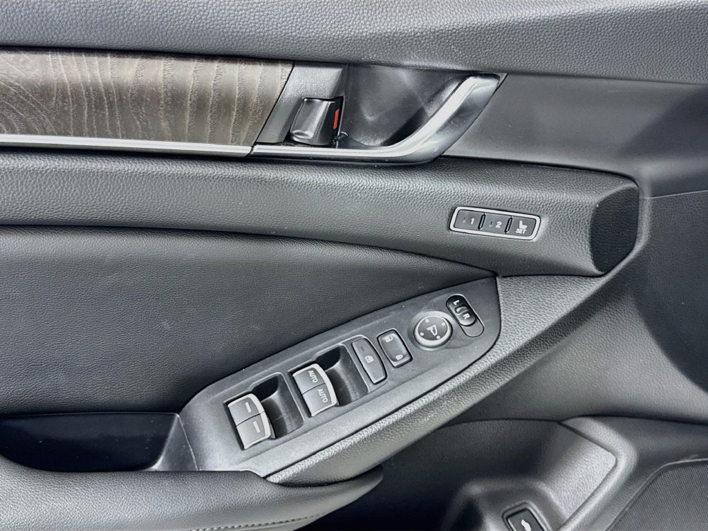Used 2019 Honda Accord EX-L image 17
