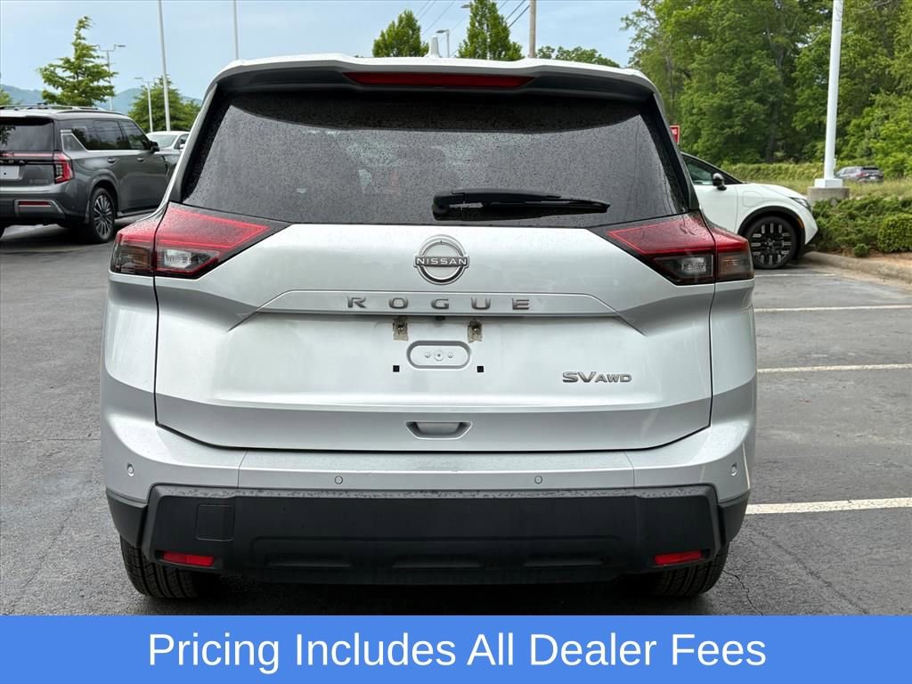 Used 2024 Nissan Rogue SV AWD/4WD image 6