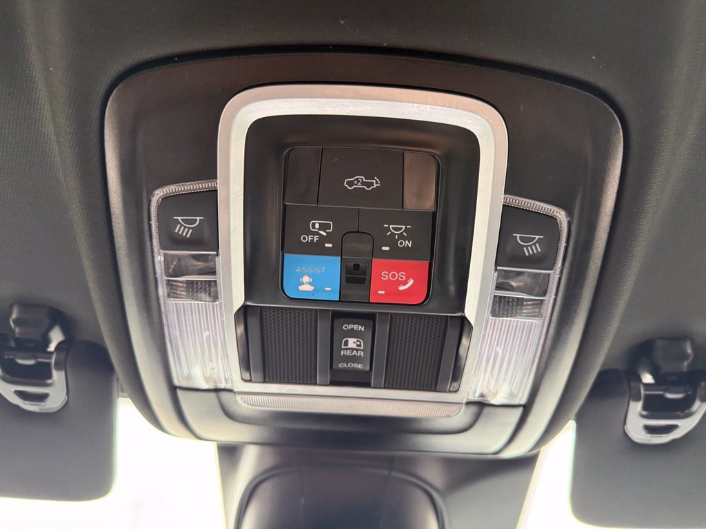 Used 2025 RAM 2500 Laramie w/ Night Edition AWD/4WD image 34