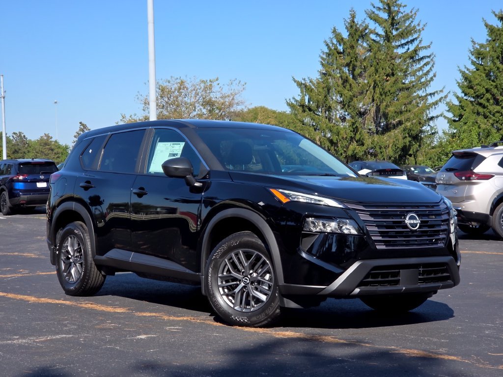 New 2026 Nissan Rogue S FWD image 2