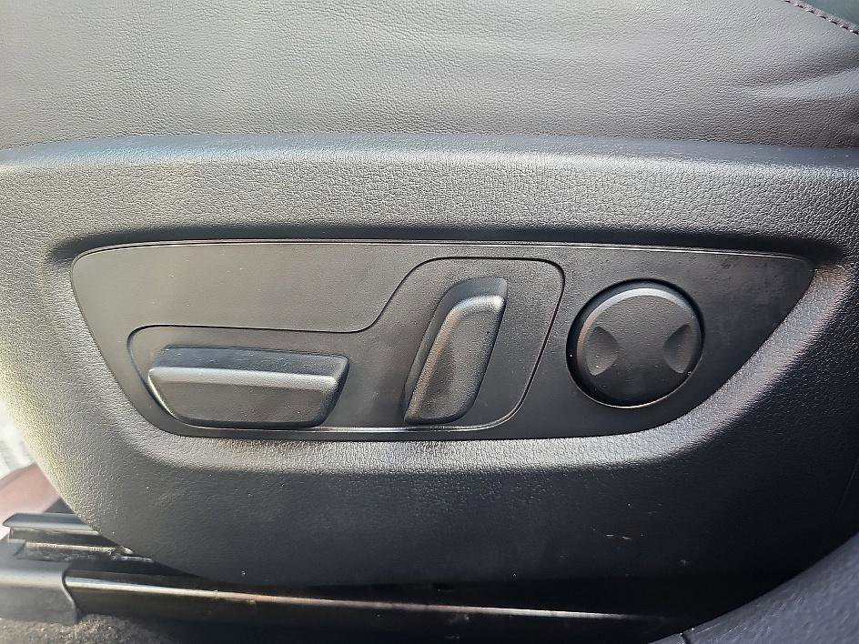 Used 2022 MAZDA CX-30 AWD 2.5 S w/ Premium Package image 16