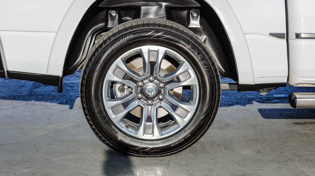 Used 2024 RAM 1500 Limited w/ Body Color Bumper Group AWD/4WD image 12