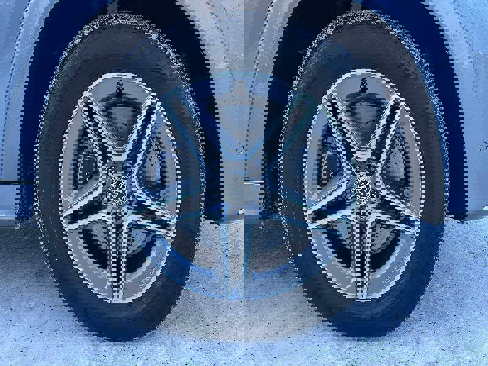 New 2026 Mercedes-Benz GLE 450e 4MATIC image 9