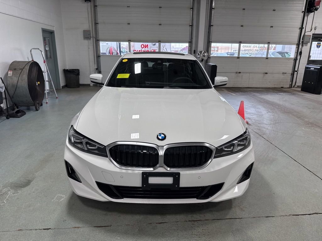 Used 2025 BMW 330i xDrive Sedan w/ Premium Package image 2