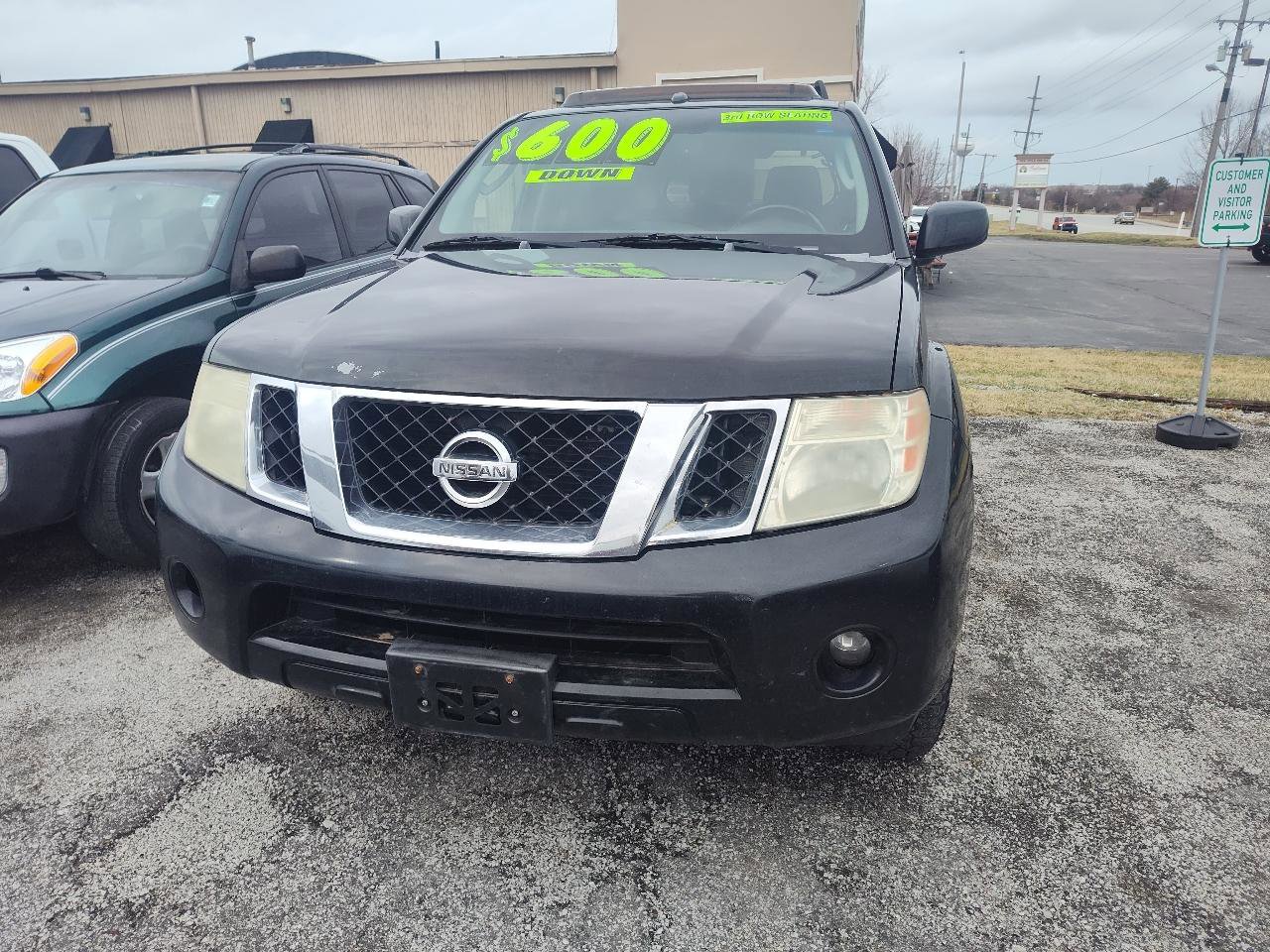 Used 2008 Nissan Pathfinder SE w/ Premium Pkg image 1