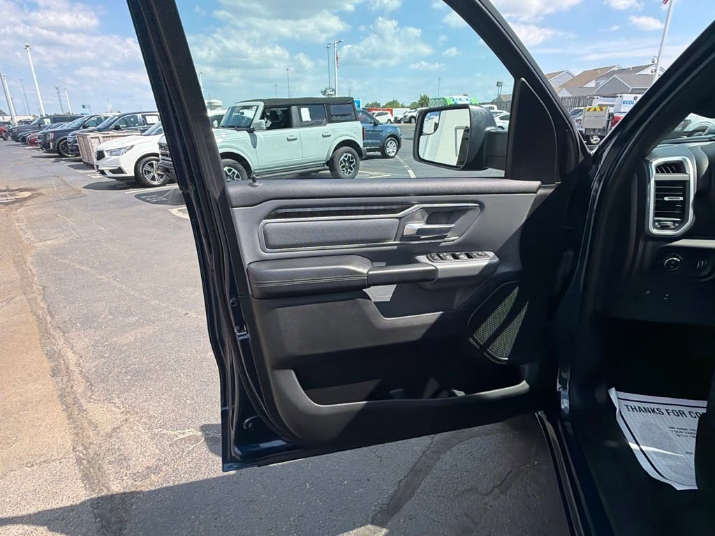 Used 2023 RAM 1500 Big Horn AWD/4WD image 24