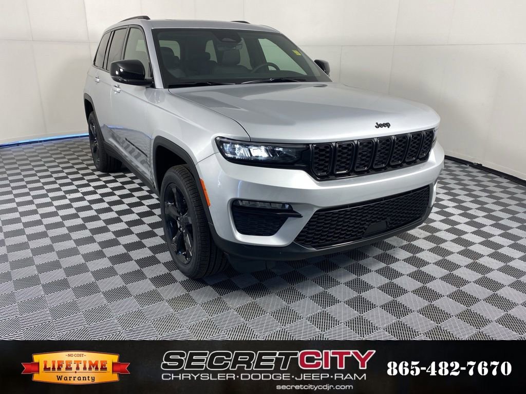 New 2025 Jeep Grand Cherokee Limited w/ Black Appearance Package