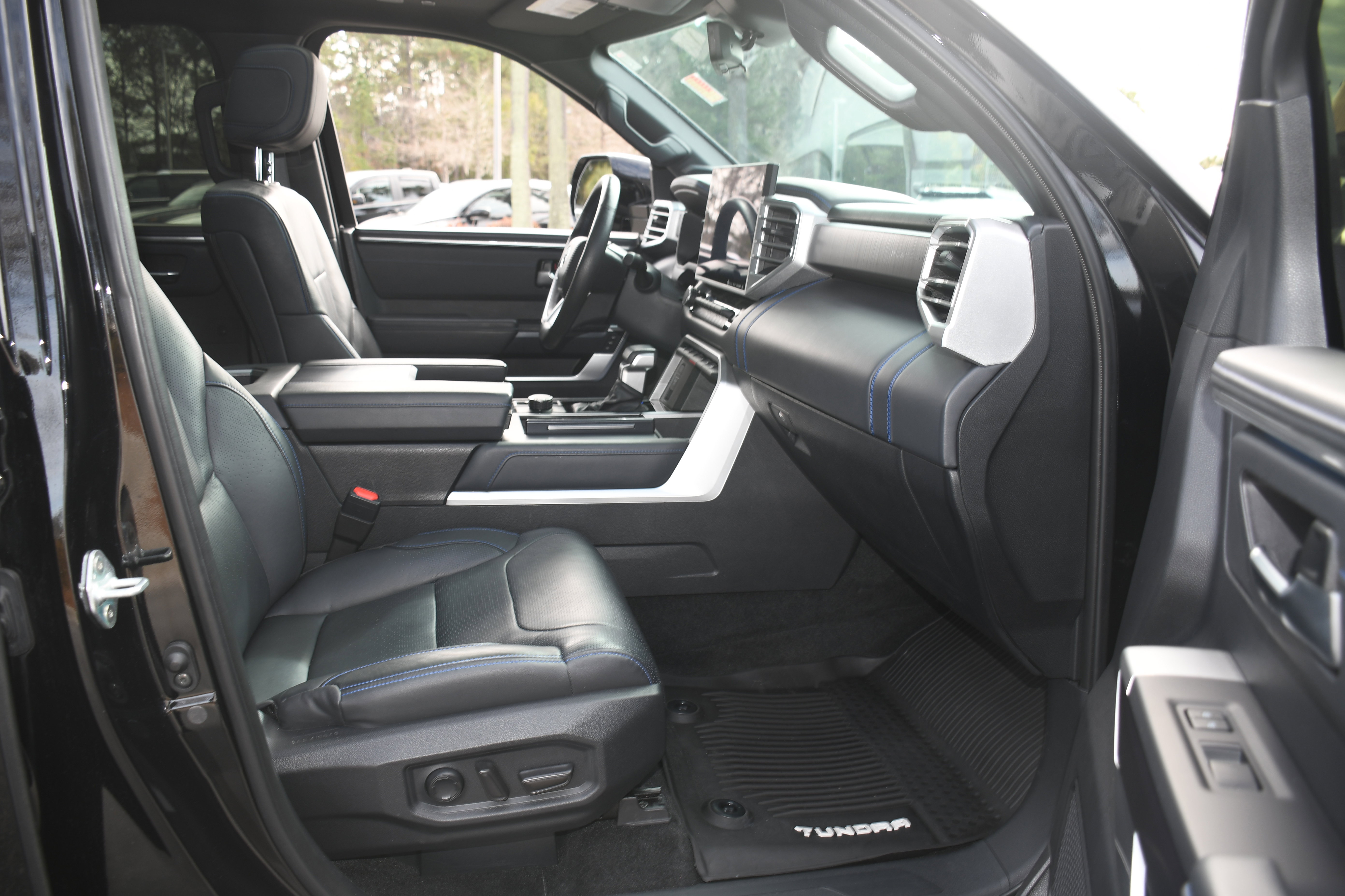 Used 2023 Toyota Tundra Platinum image 24