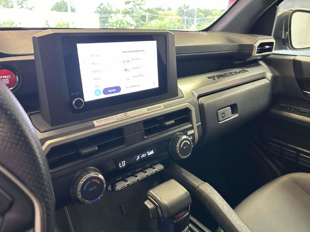 Used 2024 Toyota Tacoma TRD Off-Road AWD/4WD image 18