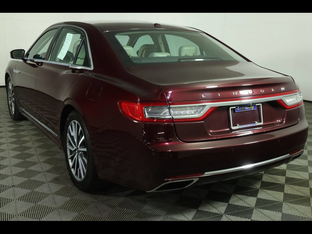 Used 2017 Lincoln Continental Select w/ Technology Package FWD image 14