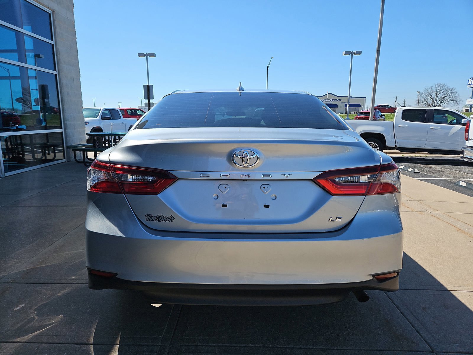 Used 2023 Toyota Camry LE FWD image 18