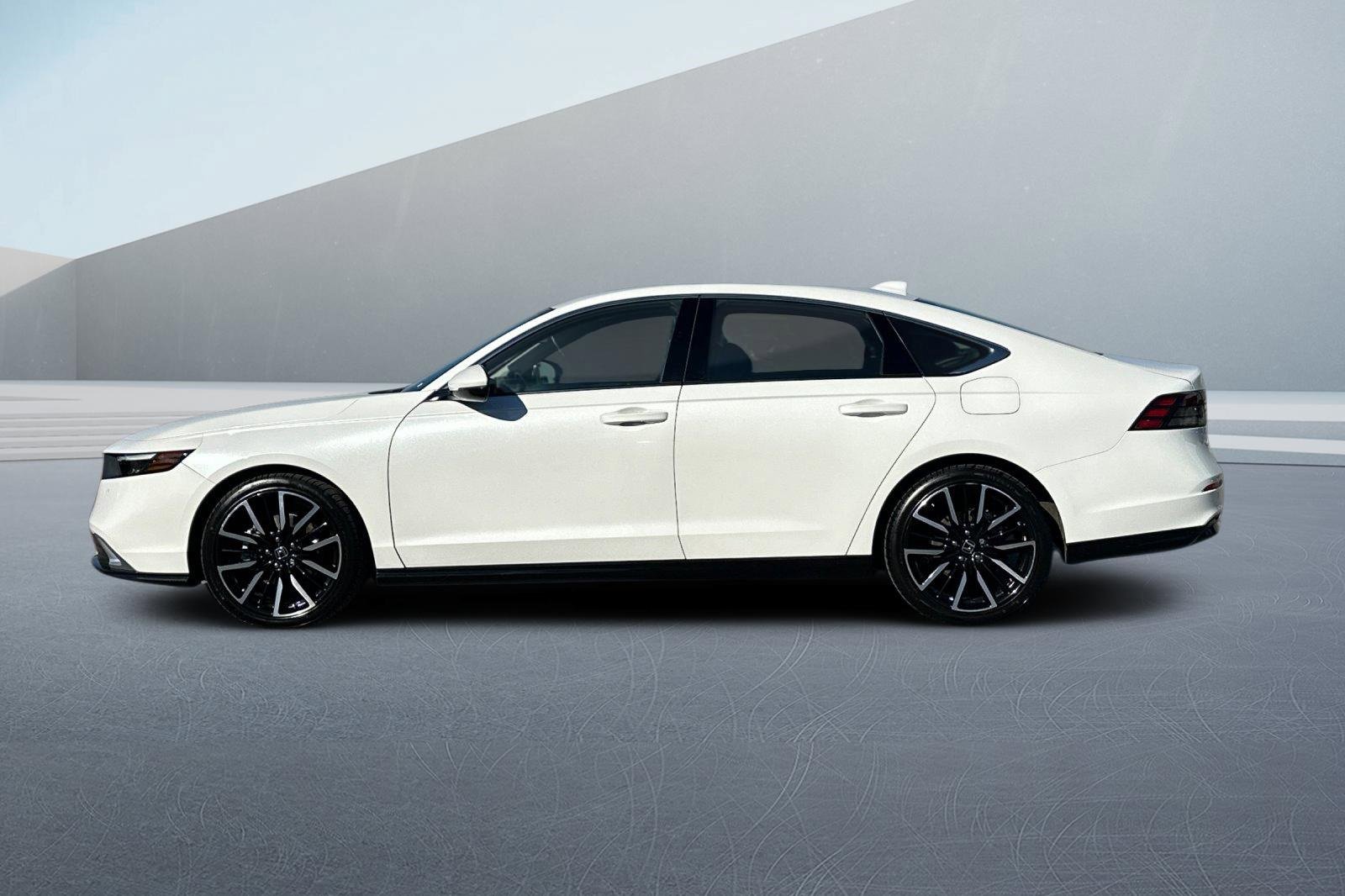 Used 2023 Honda Accord Touring image 7