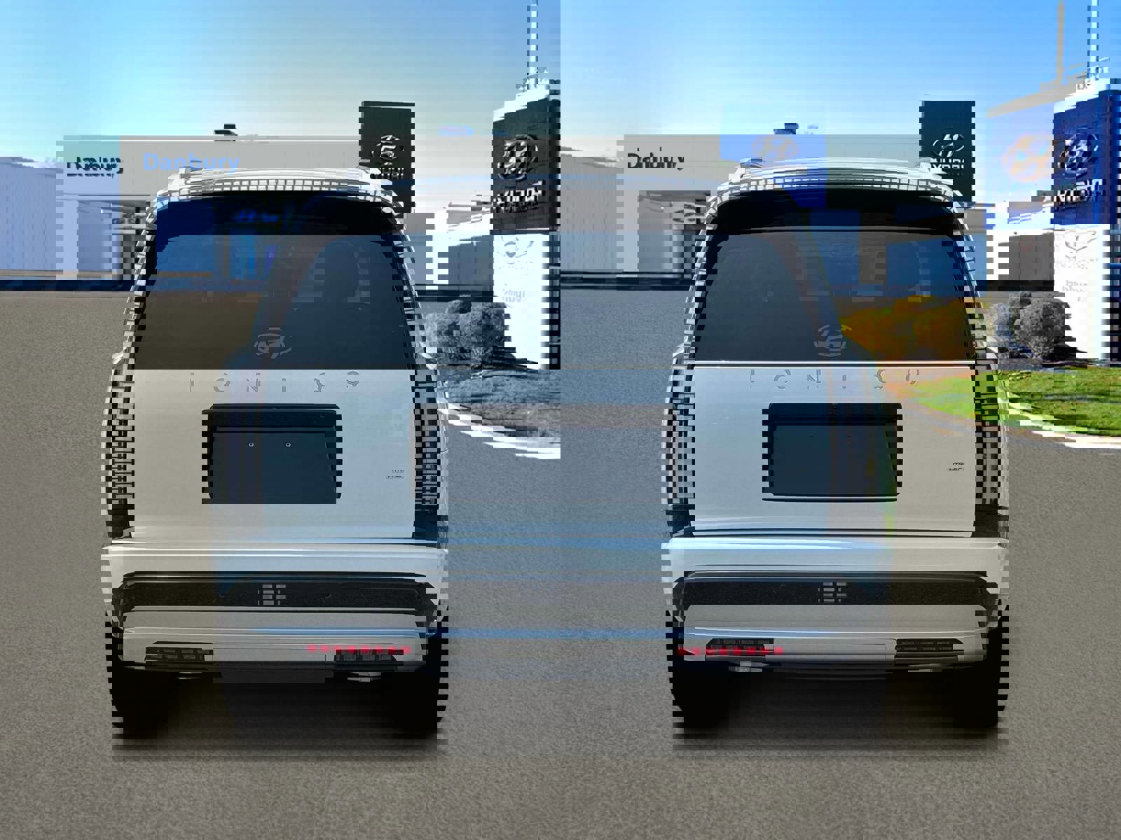 New 2026 Hyundai Ioniq 9 SEL image 6