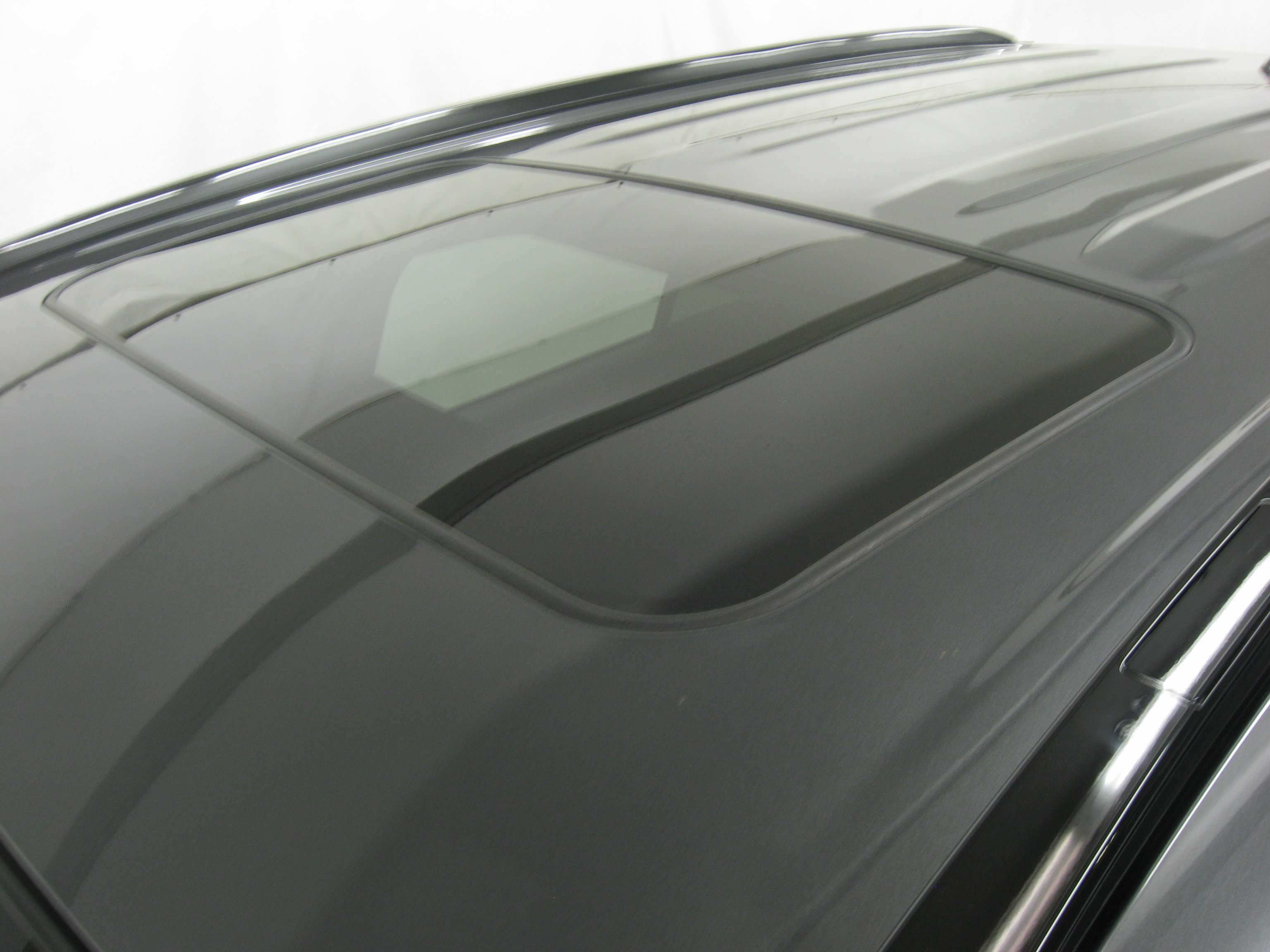 Used 2021 Toyota RAV4 XLE w/ Convenience Package image 23