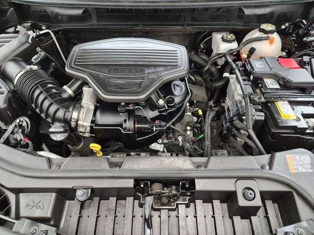 Certified 2023 Cadillac XT5 Premium Luxury w/ LPO, Floor Liner Package AWD/4WD image 28