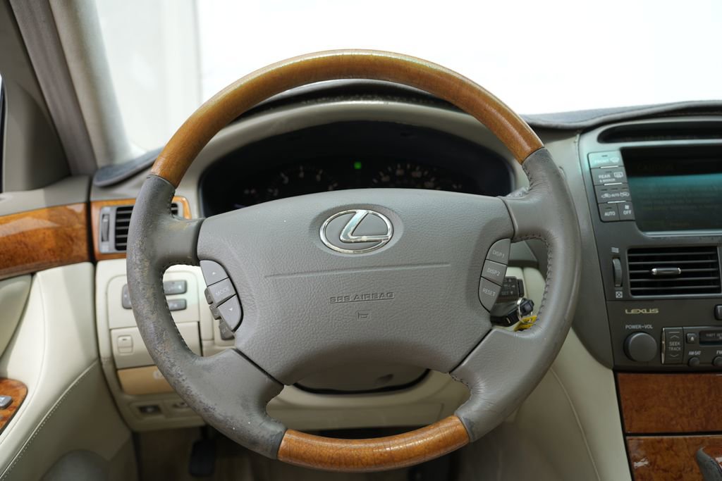 Used 2005 Lexus LS 430 RWD image 42