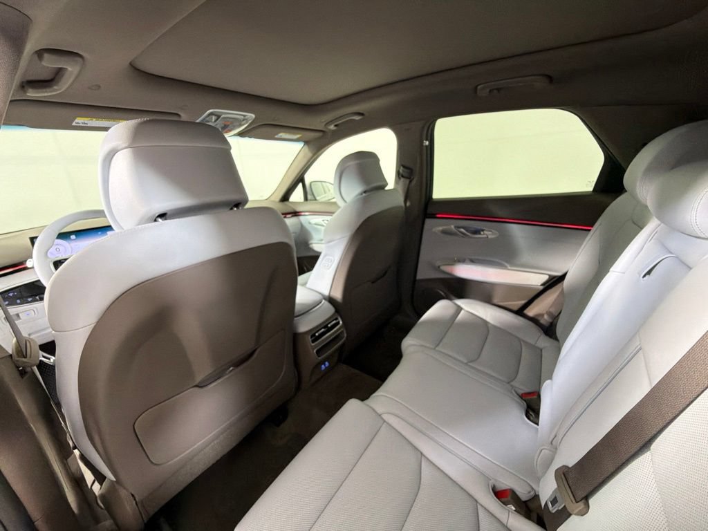 New 2027 Genesis GV70 2.5T Advanced AWD/4WD image 29