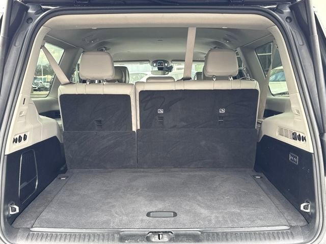 Used 2024 Jeep Wagoneer L Series II w/ Flexible Seating Group image 13