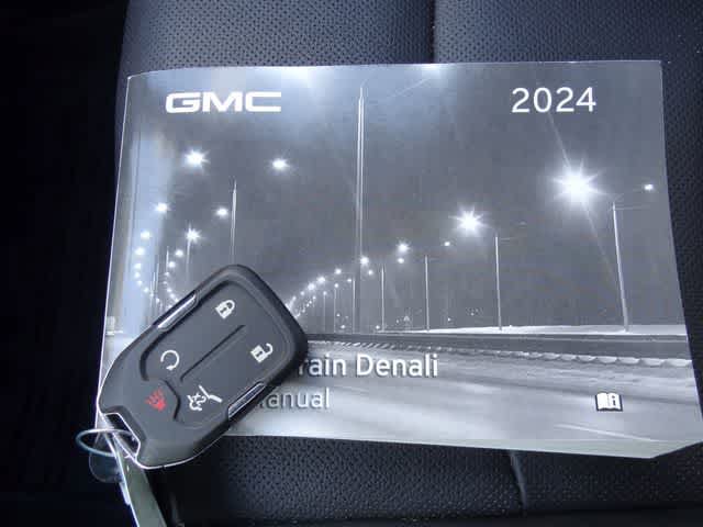 Used 2024 GMC Terrain SLT AWD/4WD image 38