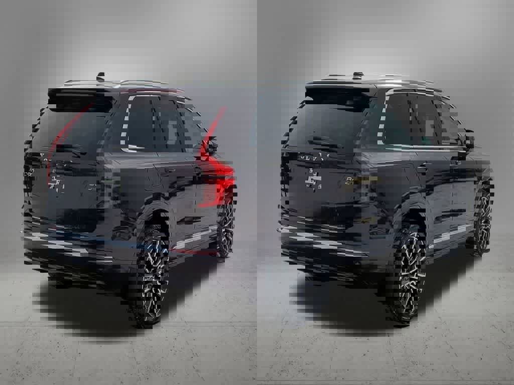 New 2026 Volvo XC90 B6 Plus w/ Protection Package Premier image 6
