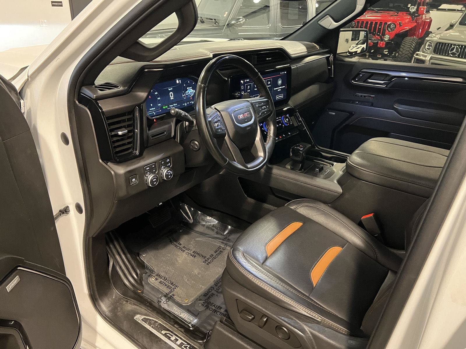 Used 2023 GMC Sierra 1500 AT4 w/ AT4 Preferred Package AWD/4WD image 12
