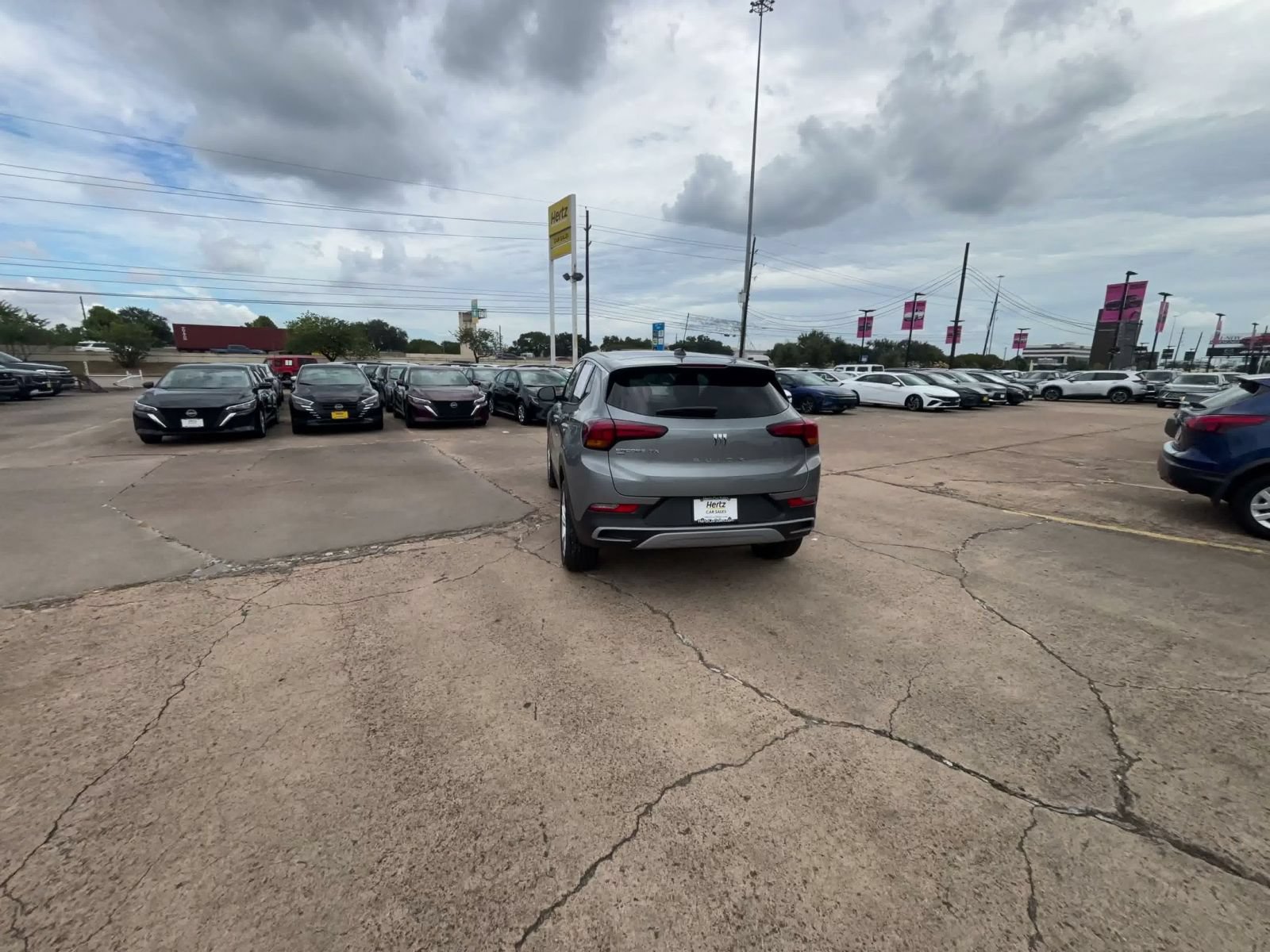 Used 2025 Buick Encore GX Preferred AWD/4WD image 10
