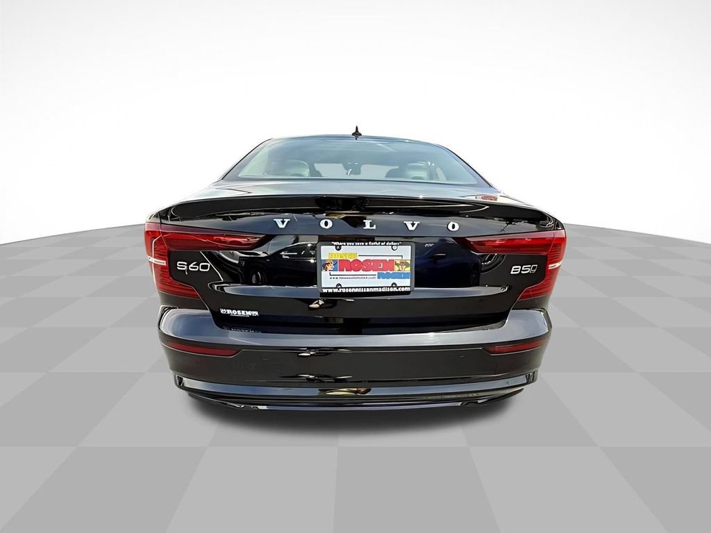 Used 2025 Volvo S60 B5 Plus AWD/4WD image 29