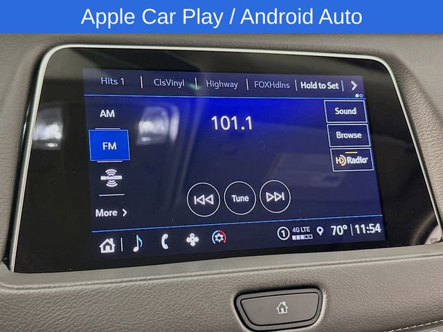 Used 2023 Cadillac XT4 Luxury w/ Cold Weather Package FWD image 13