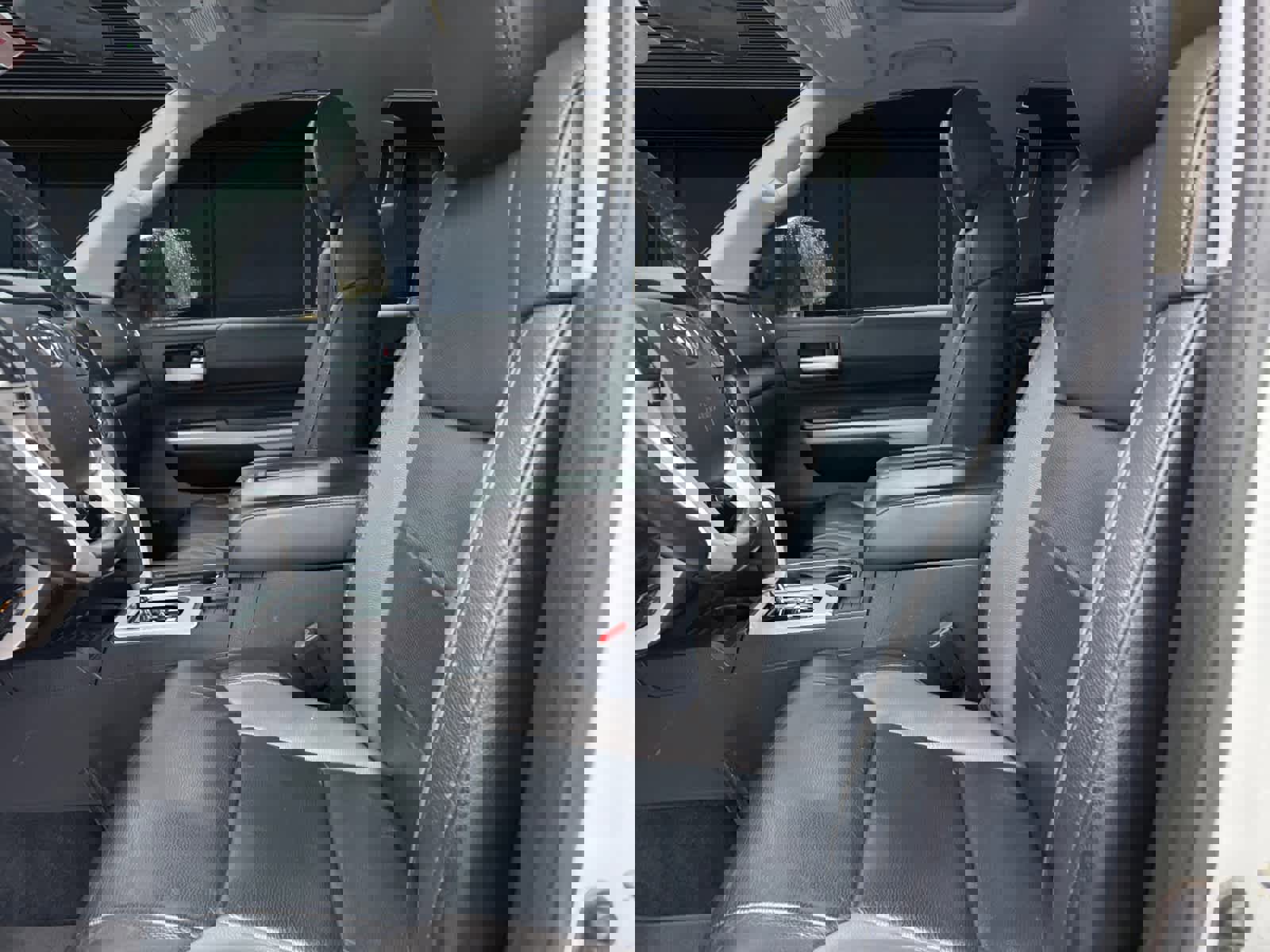 Used 2020 Toyota Tundra Limited image 2