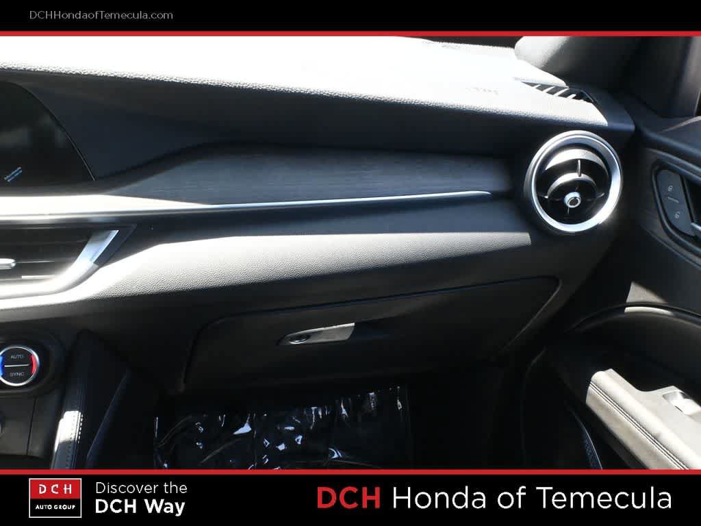Used 2023 Alfa Romeo Stelvio Ti w/ Active Assist Plus Package AWD/4WD image 14
