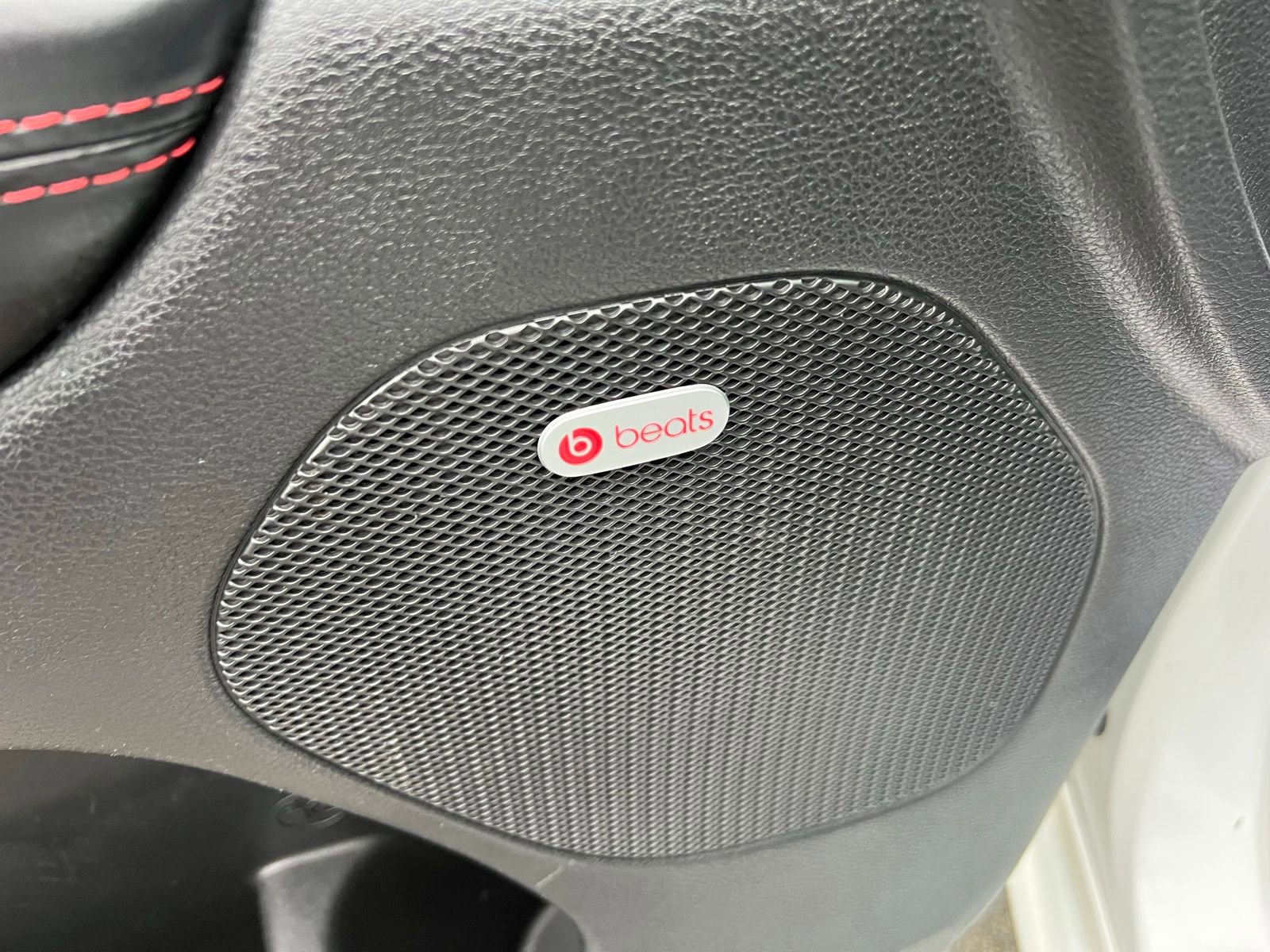 Used 2017 Dodge Durango R/T w/ Technology Group image 23