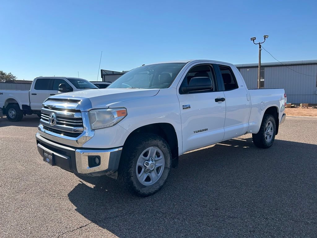 Used 2017 Toyota Tundra SR5 w/ SR5 Upgrade Package AWD/4WD image 1