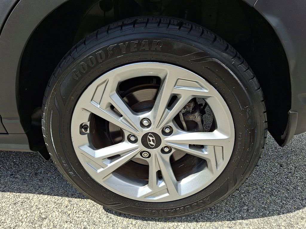 Certified 2023 Hyundai Kona SEL AWD/4WD image 12