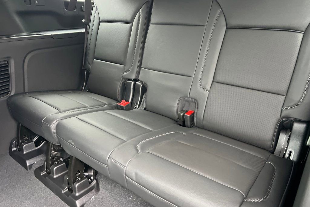 New 2026 GMC Yukon XL Denali image 12