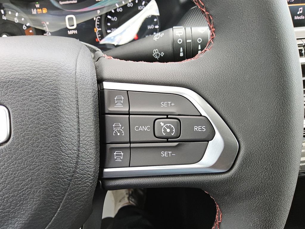 Used 2026 Jeep Compass Trailhawk image 27