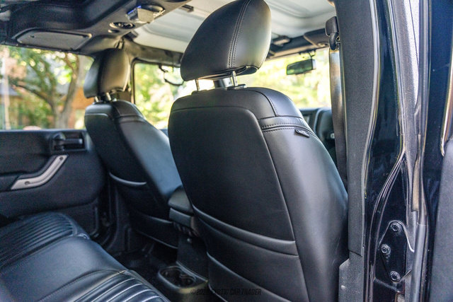 Used 2017 Jeep Wrangler Unlimited Rubicon w/ Connectivity Group AWD/4WD image 54