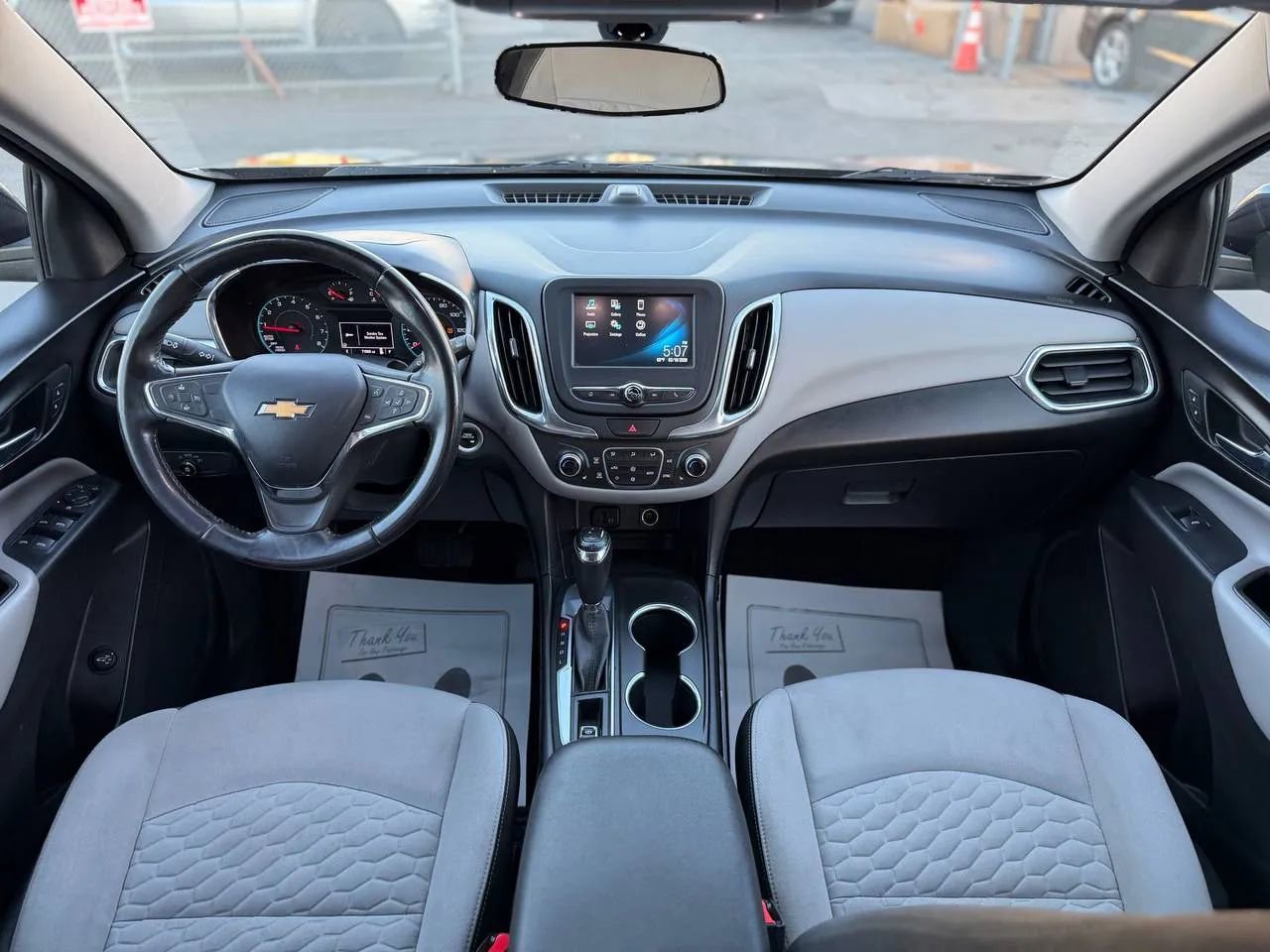 Used 2018 Chevrolet Equinox LT image 27